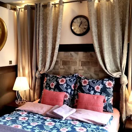 Art Apartment